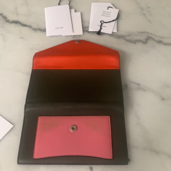 Celine Envelope Wallet Clutch Holds IPhone 10 (Some wear) - Picture 6 of 10